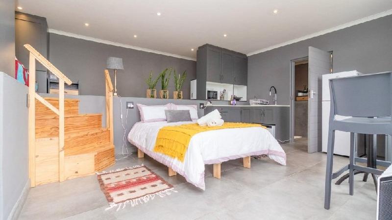 6 Bedroom Property for Sale in Kleinbaai Western Cape